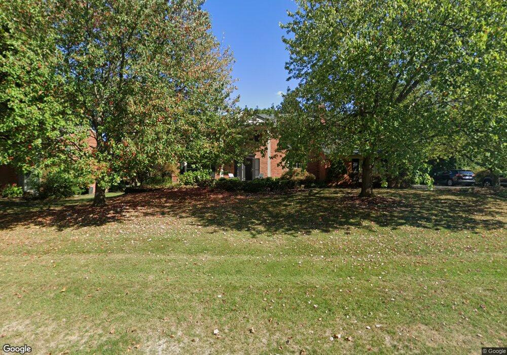 4331 Covered Bridge Rd, Bloomfield Hills, MI 48302 - photo 1