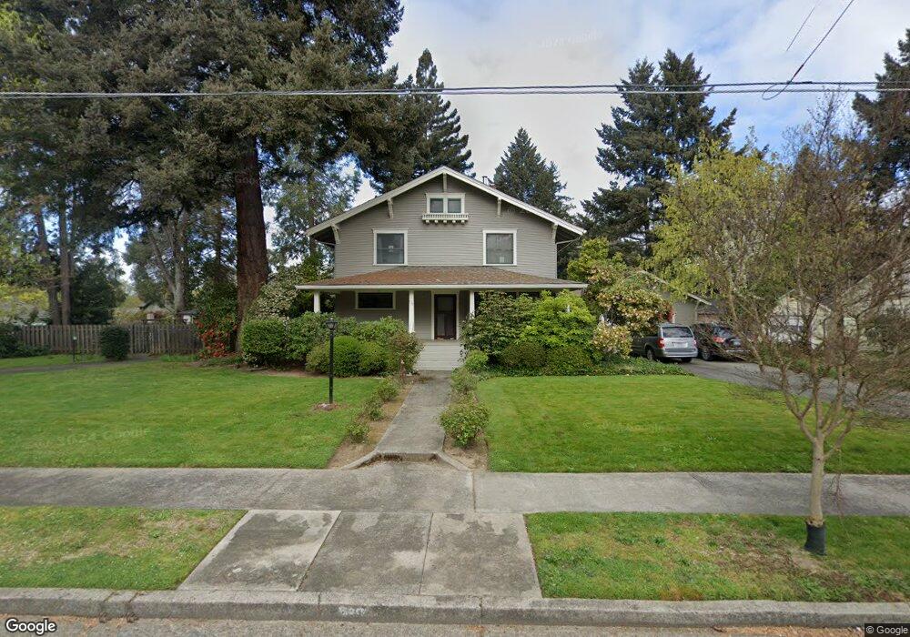 730 NW 3rd St, Grants Pass, OR 97526 - photo 1