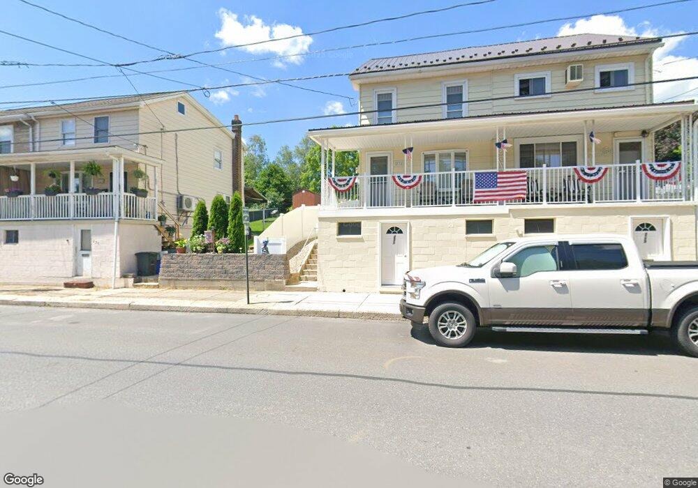 231 W Spruce St, Tamaqua, PA 18252 - photo 1