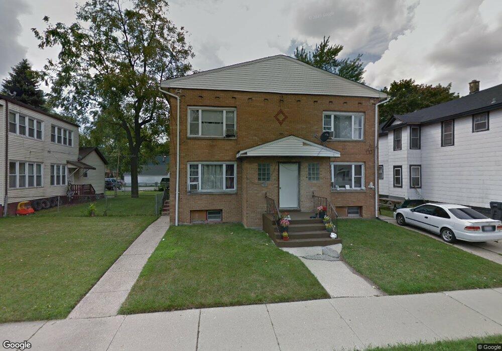 142 S Lewis Ave, Waukegan, IL 60085 - photo 1