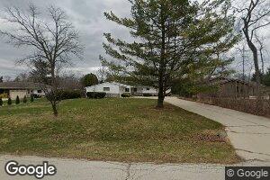 6206 S 121st St, Hales Corners, WI 53130
