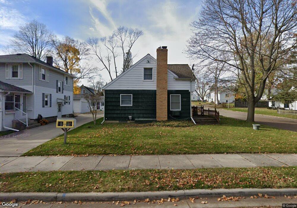 2500 Clifton Ave, Lansing, MI 48910 - photo 1