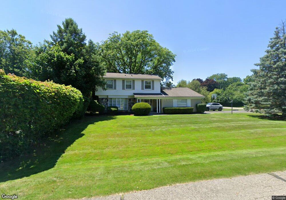 6754 Pine Eagle Ln, West Bloomfield, MI 48322 - photo 1