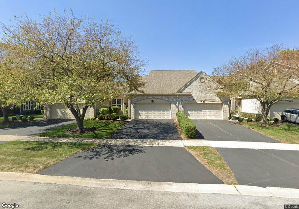 947 Heathrow Ln, Naperville, IL 60540 - photo 1