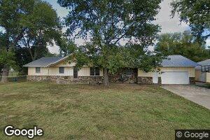 402 E 4th St, Franklin, KS 66735