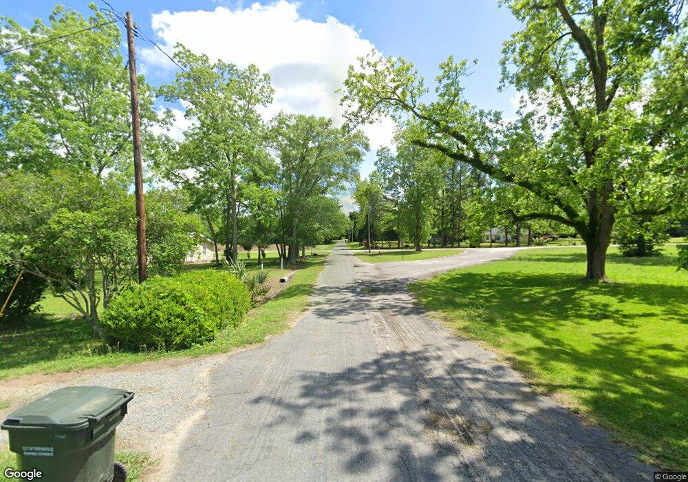 555 N Clifford St, Barwick, GA 31720 - photo 1