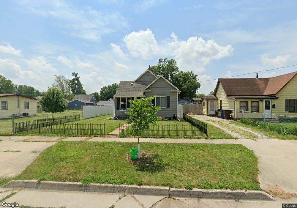 811 E Granger Ave, Des Moines, IA 50315 - photo 1