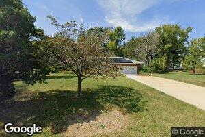 27403 Heafner Dr, Godfrey, IL 62035