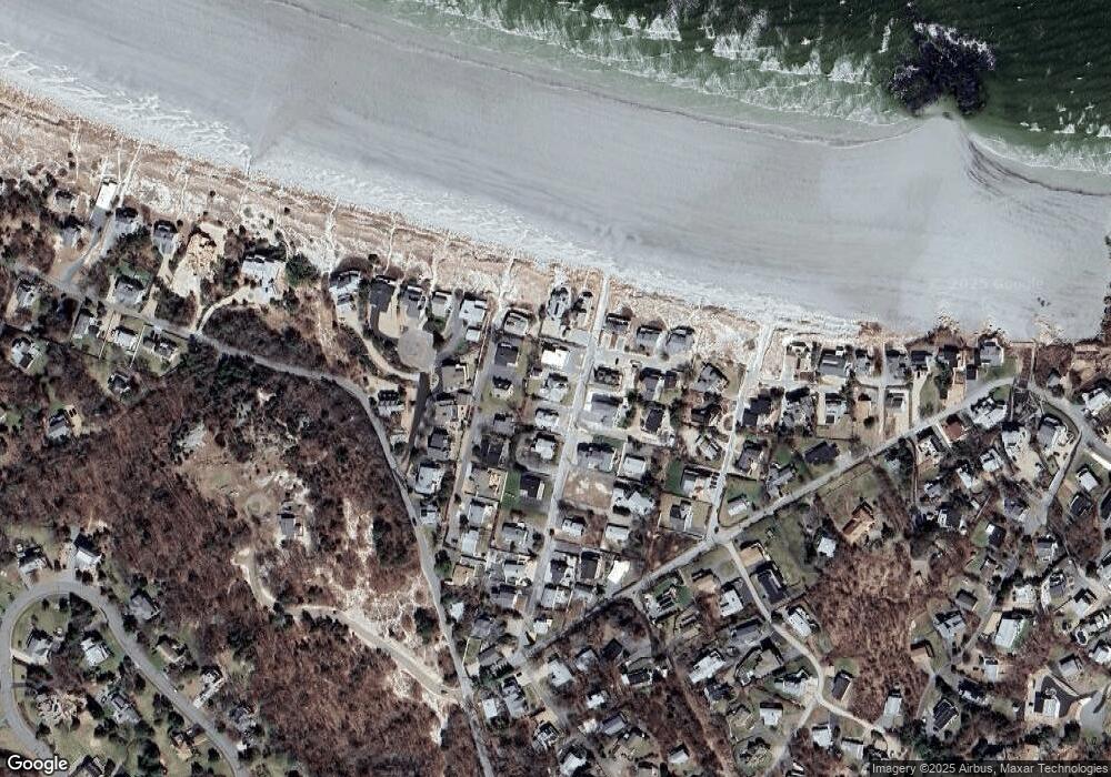 24 Sleepy Hollow Rd, Gloucester, MA 01930 - photo 1