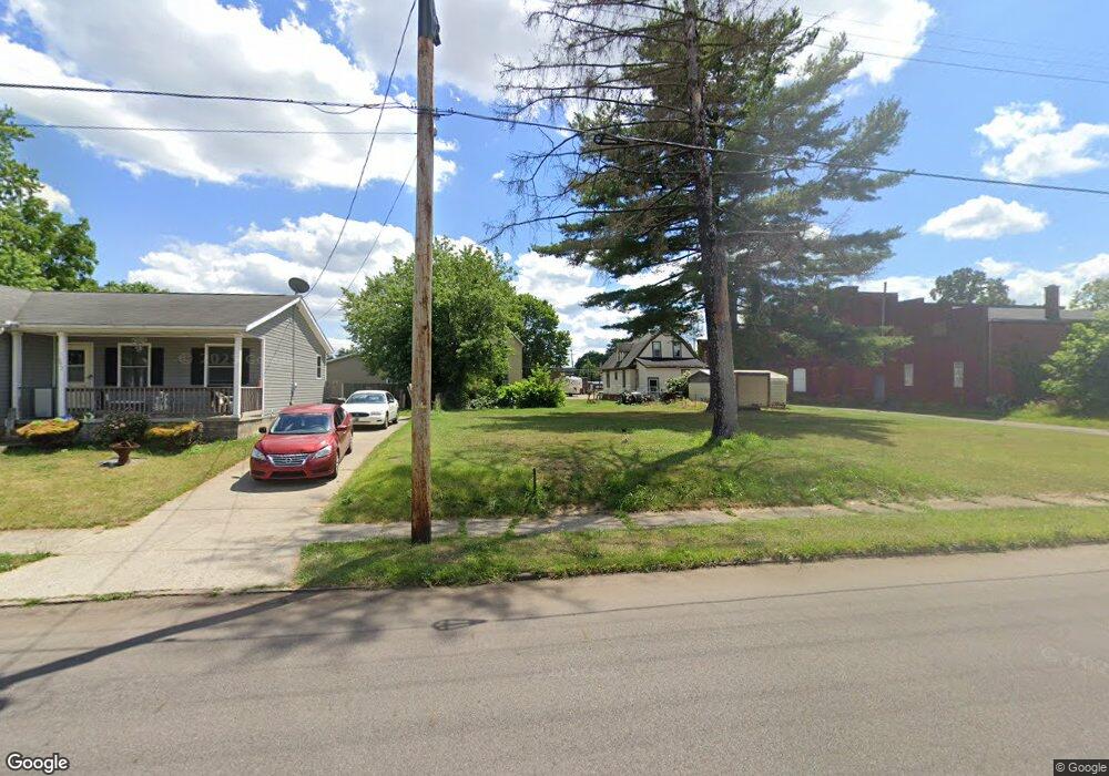 1008 6th St NE, Canton, OH 44704 - photo 1