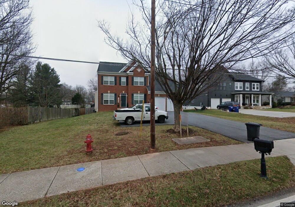 19506 Fisher Ave, Poolesville, MD 20837 - photo 1