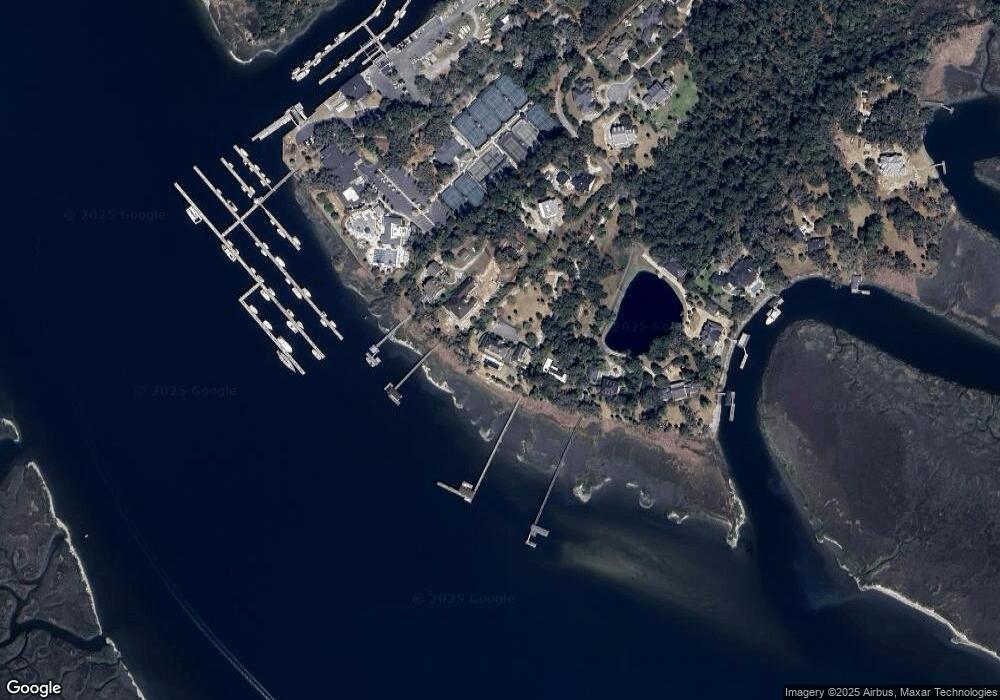 141 Fairwind Rd, Savannah, GA 31410 - photo 1