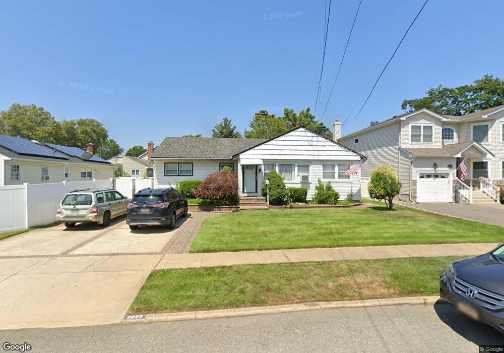 3923 Hickory St, Seaford, NY 11783 - photo 1