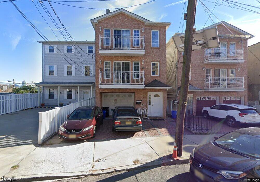 32 Gray St, Jersey City, NJ 07302 - photo 1