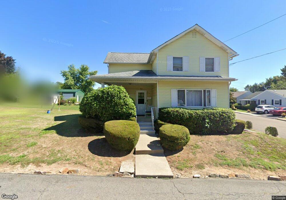 402 Center St, Taylor, PA 18517 - photo 1