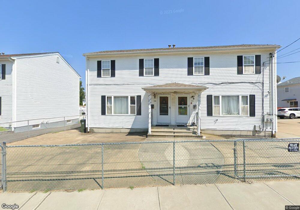 314 Laurel St unit 316, Fall River, MA 02724 - photo 1