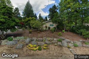633 SW Maplecrest Ct, Portland, OR 97219