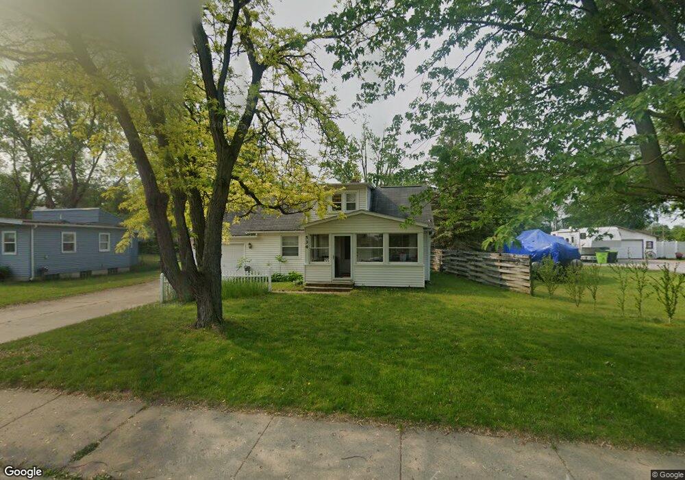 534 Foreman St, Lowell, MI 49331 - photo 1