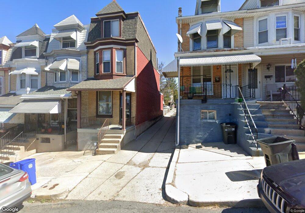 555 S 15 1/2 St, Reading, PA 19606 - photo 1