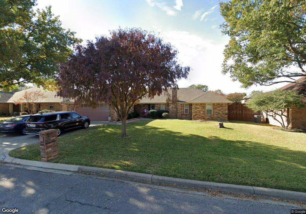 6417 Blake Ct, North Richland Hills, TX 76182 - photo 1