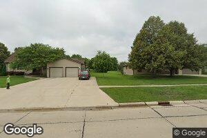 920 Division St, Garner, IA 50438