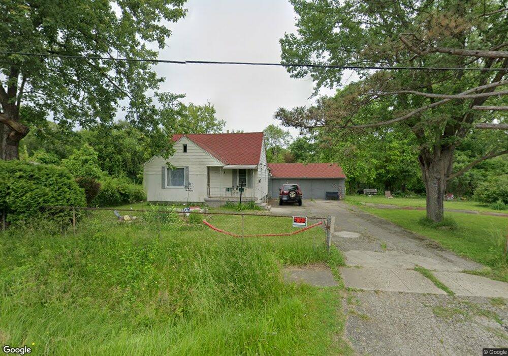 1067 E Cass Ave, Flint, MI 48505 - photo 1