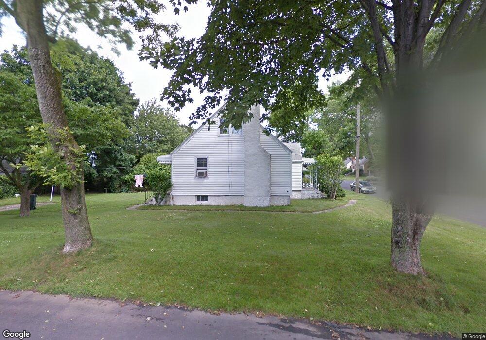 84 Oldfield Dr, Fairfield, CT 06824 - photo 1