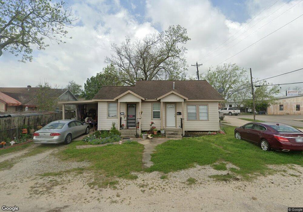 2110 Peach Ave, Bay City, TX 77414 - photo 1