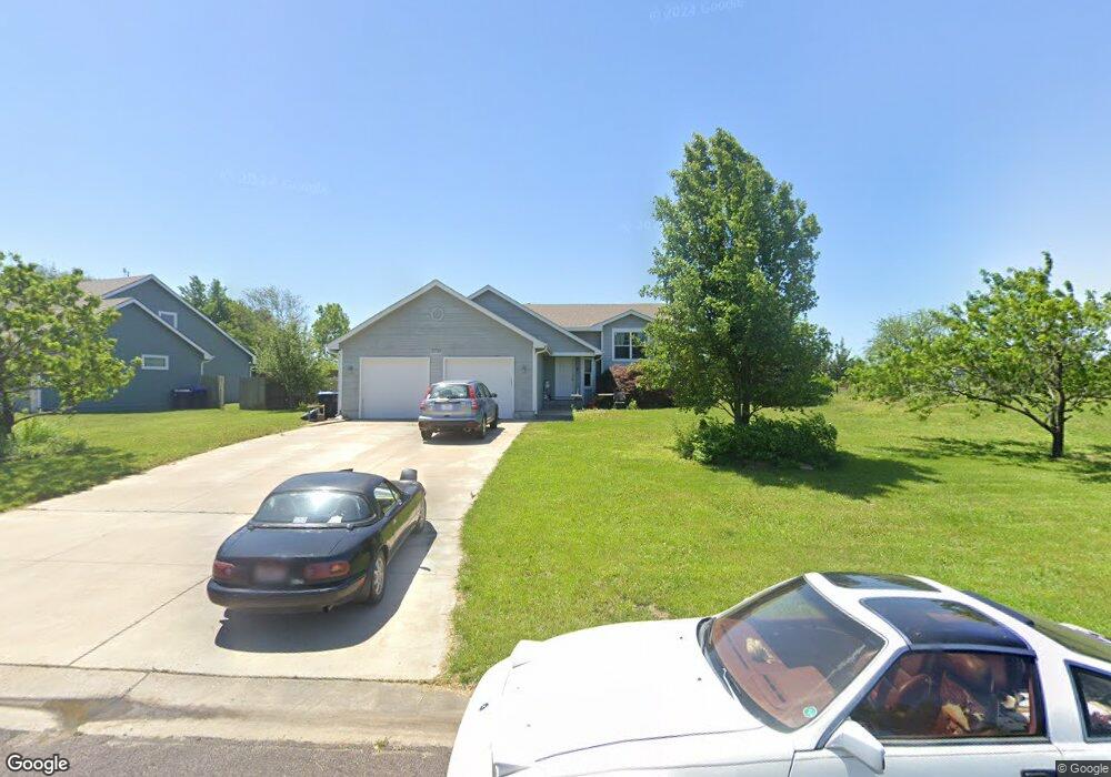 9719 SW Deer Trail St, Topeka, KS 66610 - photo 1