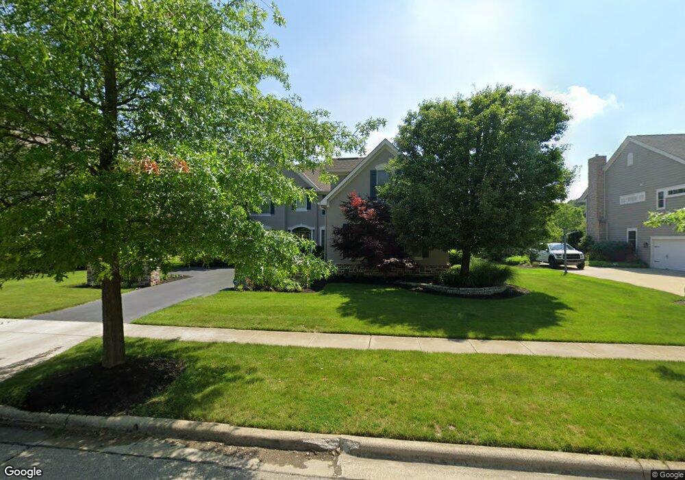 9855 Macdonald Dr, Dublin, OH 43017 - photo 1