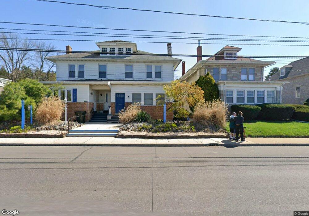 3009 Kutztown Rd, Reading, PA 19605 - photo 1