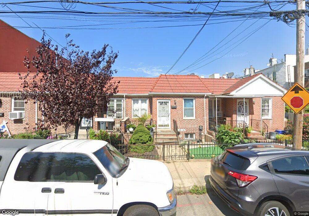 25-16 45 Th St unit 1, New York City, NY 11103 - photo 1