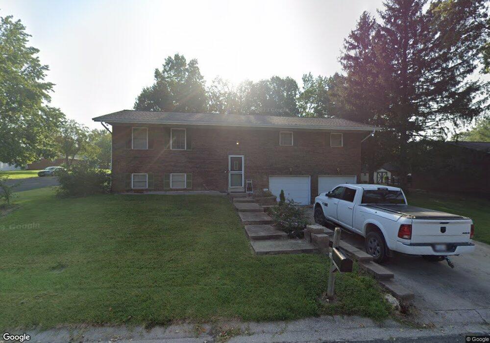 716 Valley Dr, Maryville, IL 62062 - photo 1