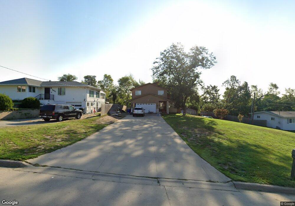 3029 Southland St SW, Cedar Rapids, IA 52404 - photo 1