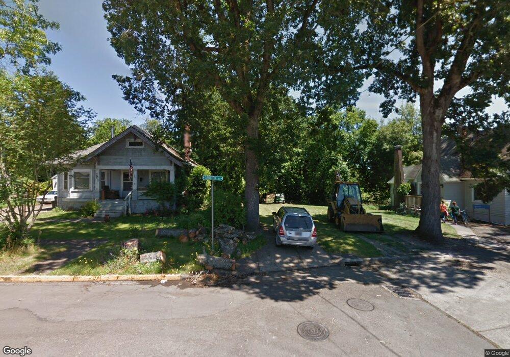 1218 E Hancock St, Newberg, OR 97132 - photo 1