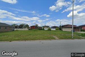 908 E 153rd St, Phoenix, IL 60426