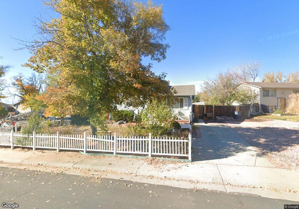 1753 Kalispell Ct, Aurora, CO 80011 - photo 1