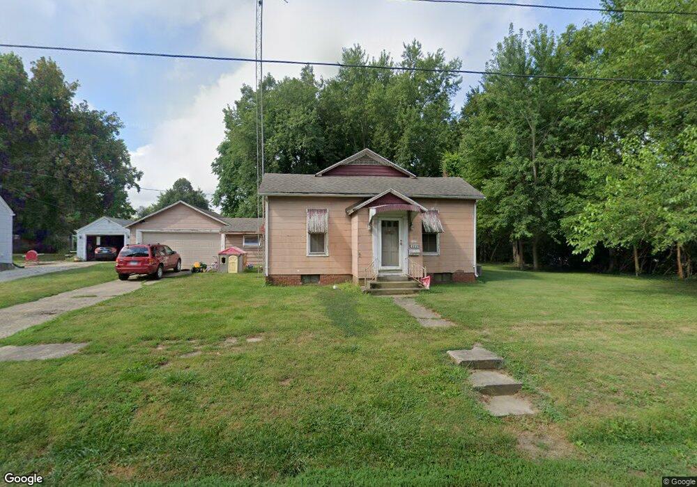 222 E Union St, Virginia, IL 62691 - photo 1