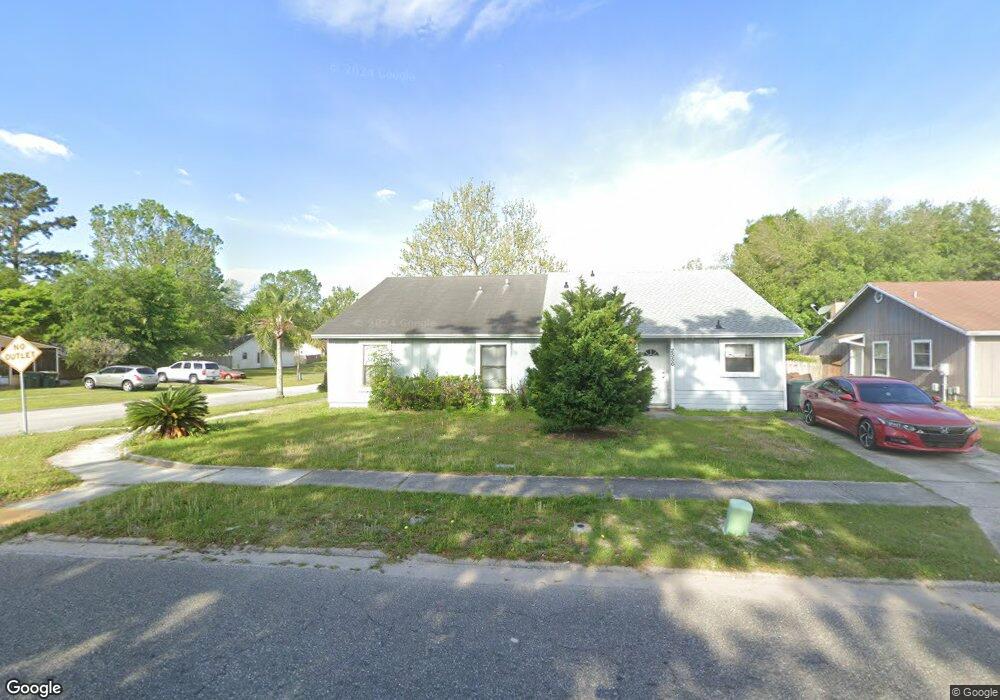 2560 Hidden Village Dr, Jacksonville, FL 32216 - photo 1