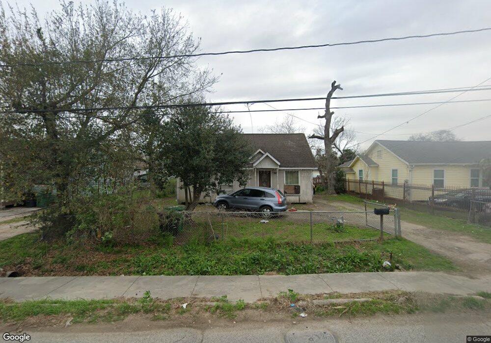 7813 Helmers St, Houston, TX 77022 - photo 1