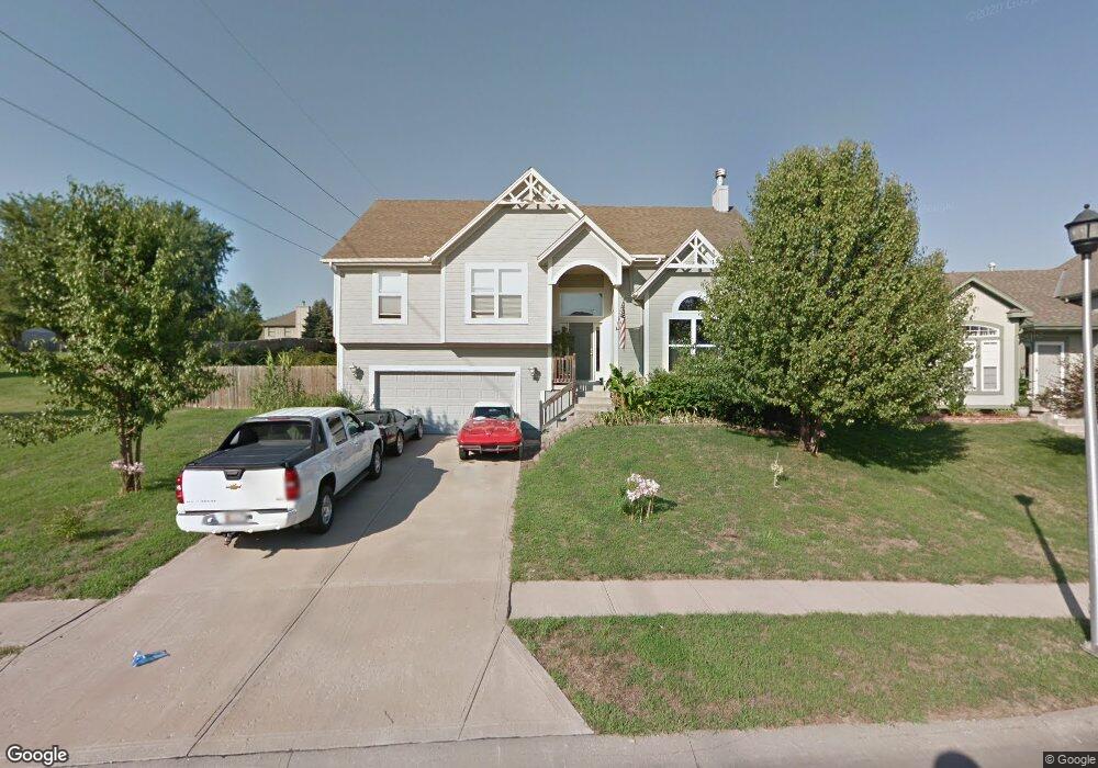 6119 Acuff St, Shawnee, KS 66216 - photo 1