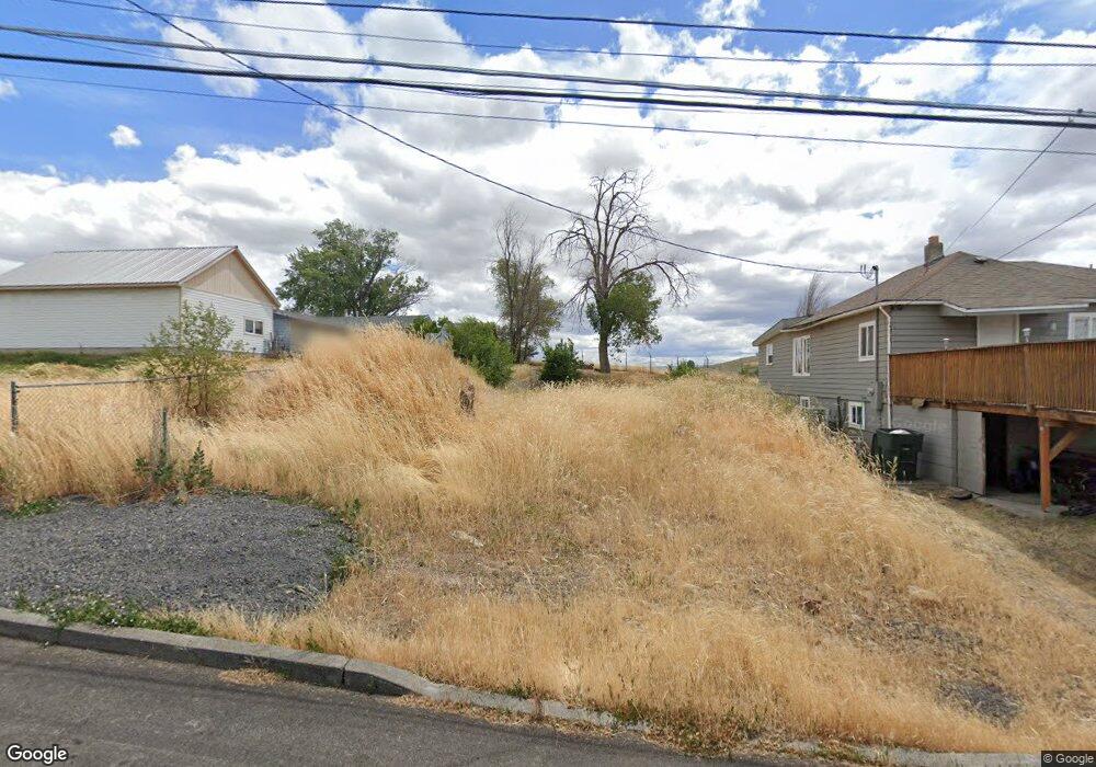 1908 SW Goodwin Ave, Pendleton, OR 97801 - photo 1