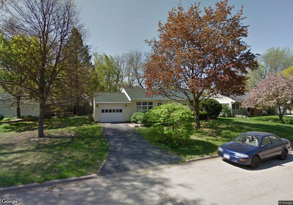 3231 Mansfield Ave SE, Cedar Rapids, IA 52403 - photo 1