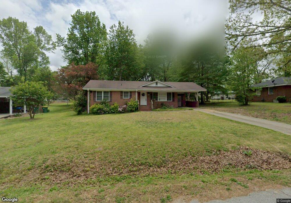 289 Lumpkin St, Winder, GA 30680 - photo 1