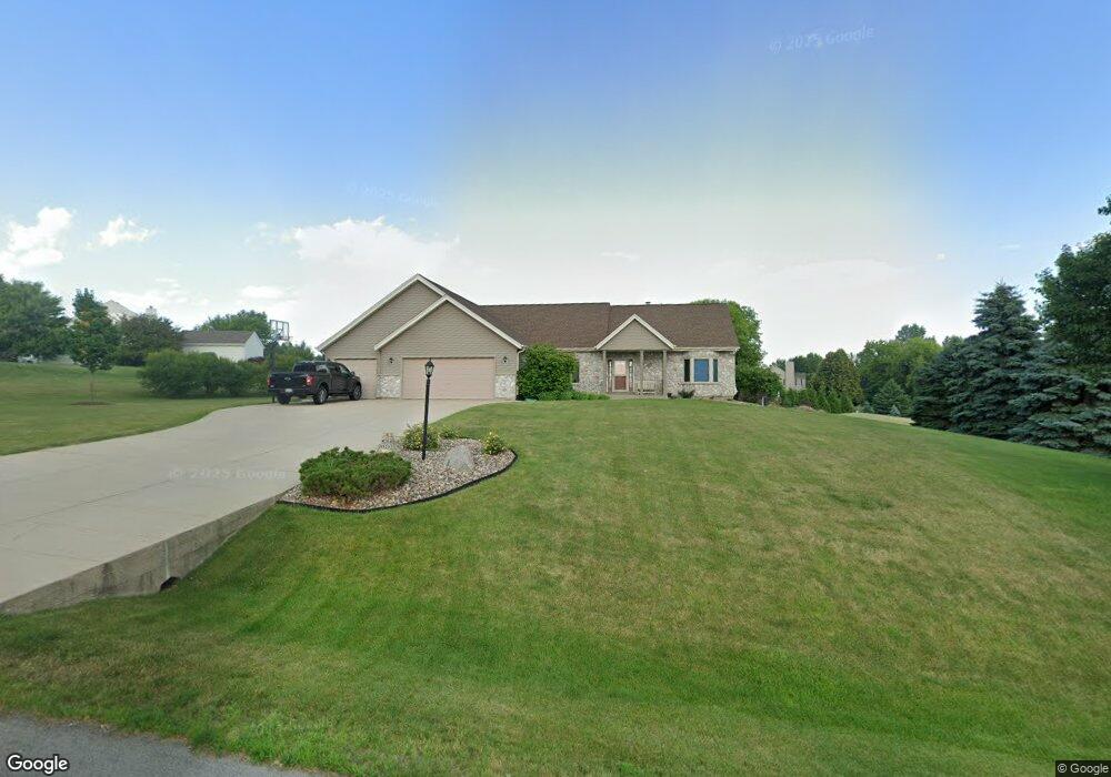 W268N5252 Carlene Dr, Pewaukee, WI 53072 - photo 1