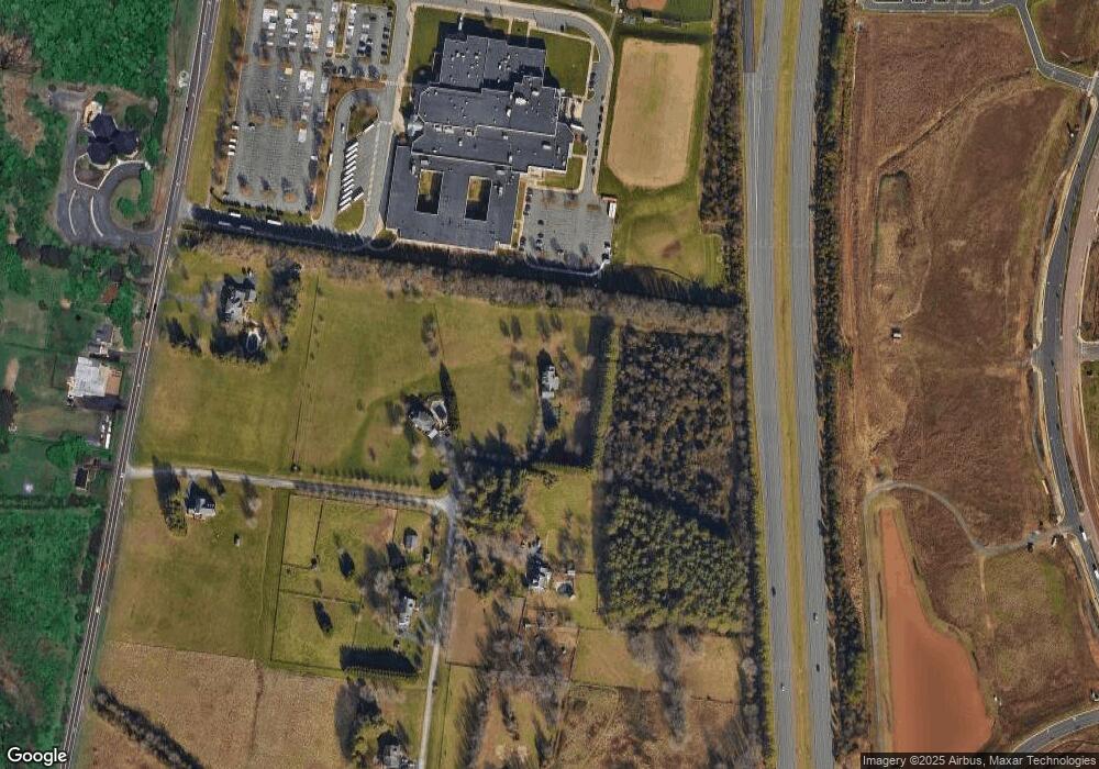 41352 Springfield Ln, Leesburg, VA 20175 - photo 1