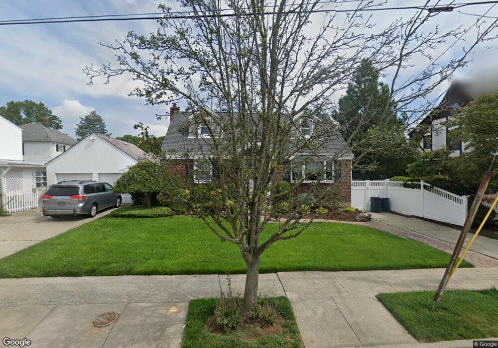 1088 Concord St, Franklin Square, NY 11010 - photo 1