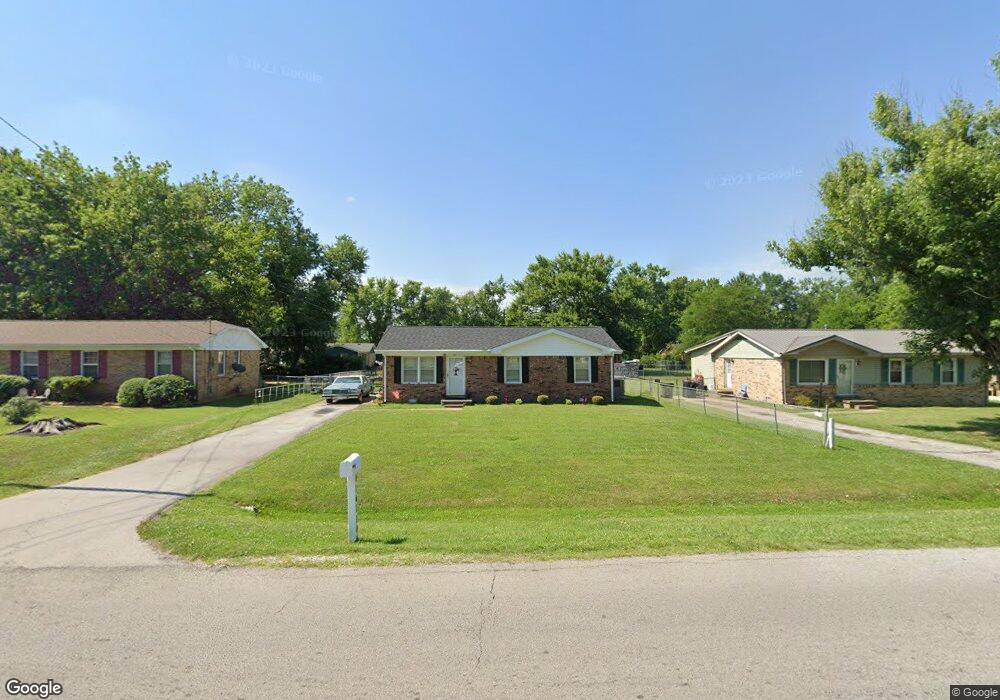 1411 Glass Ave, Hopkinsville, KY 42240 - photo 1