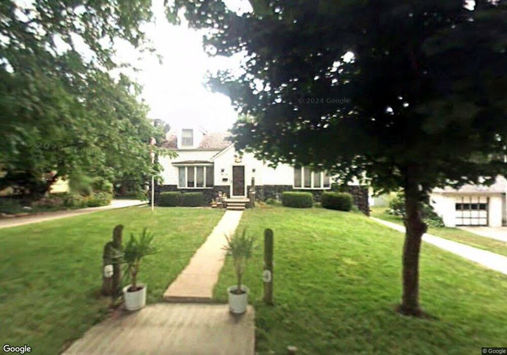 104 W Pioneer Ave, Shenandoah, IA 51601 - photo 1