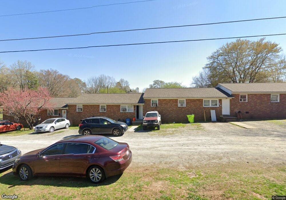 330 E 6th St, Siler City, NC 27344 - photo 1